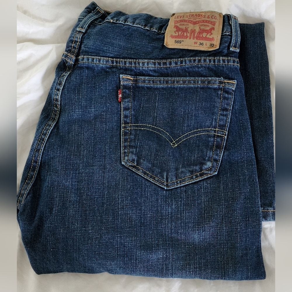 Levi 569 jeans